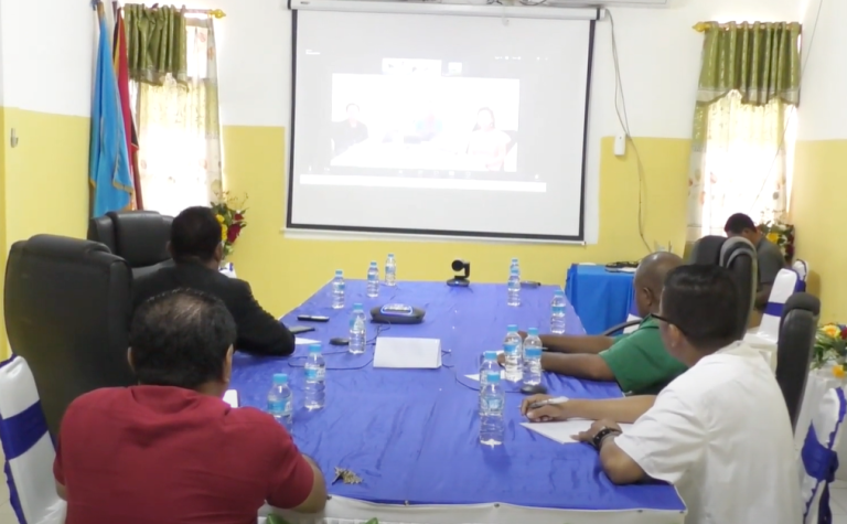Reitor Unital Hala’o Enkontru Husi Zoom Meeting Ho Universidade Apple Developer Academy Indonesia.